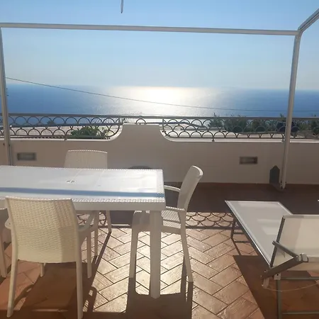 Tramonto Sul Mare アパート イスキア島