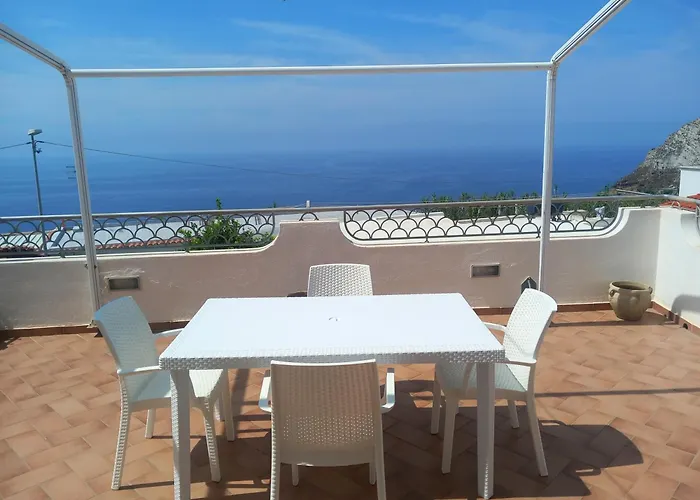 Tramonto Sul Mare アパート *